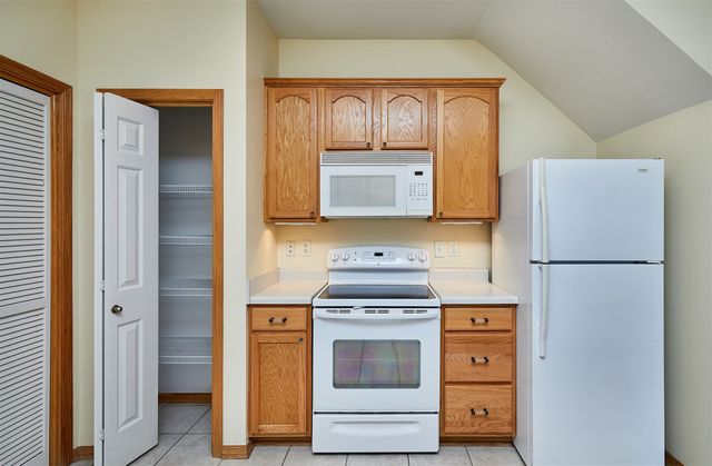 1011 NE Hyacinth Lane, Ankeny, IA 50021