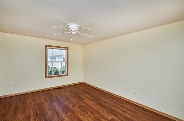 1011 NE Hyacinth Lane, Ankeny, IA 50021