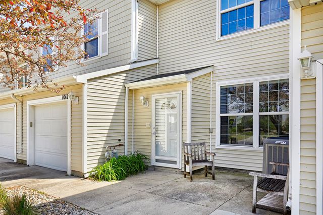 1011 NE Hyacinth Lane, Ankeny, IA 50021