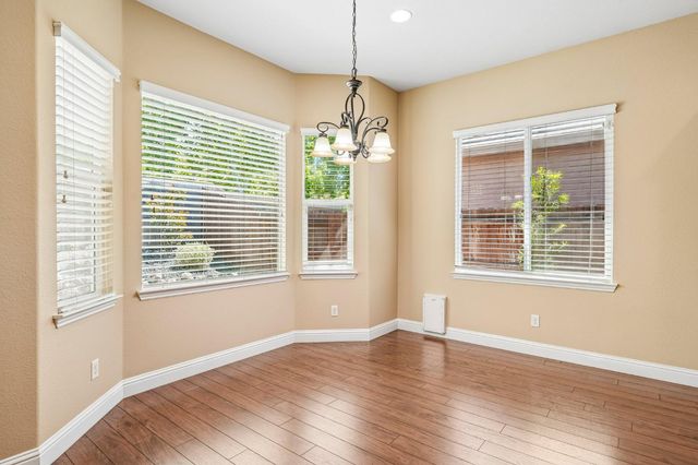 2241 Coryton Ln, Roseville, CA 95747