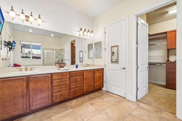 2241 Coryton Ln, Roseville, CA 95747