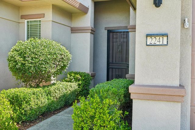 2241 Coryton Ln, Roseville, CA 95747