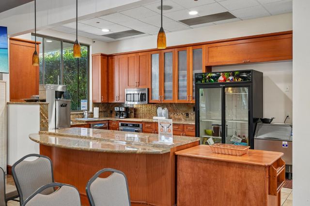 2241 Coryton Ln, Roseville, CA 95747