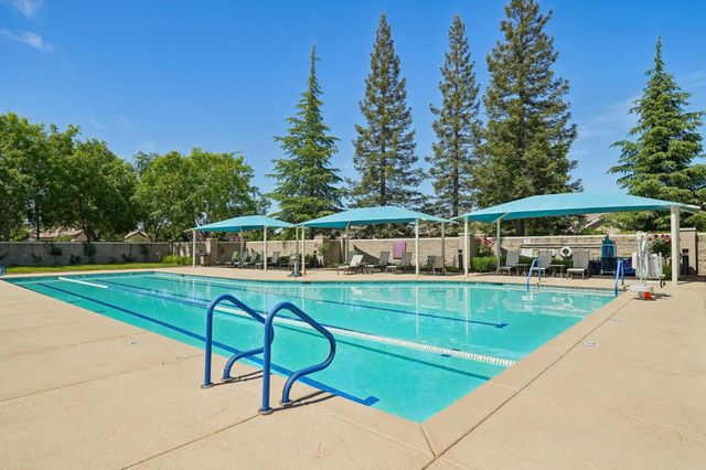 2241 Coryton Ln, Roseville, CA 95747