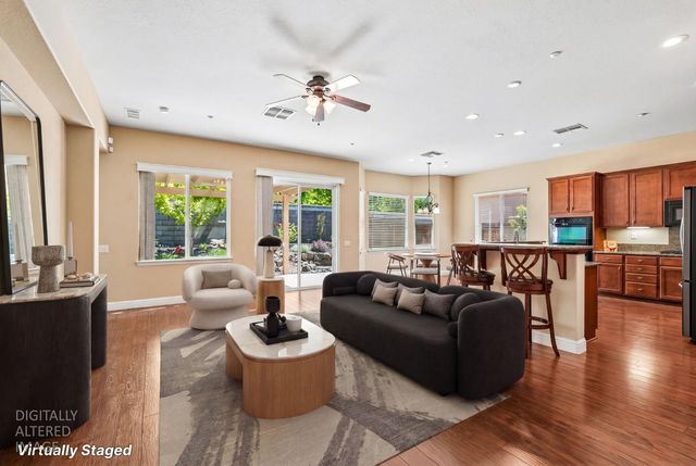 2241 Coryton Ln, Roseville, CA 95747
