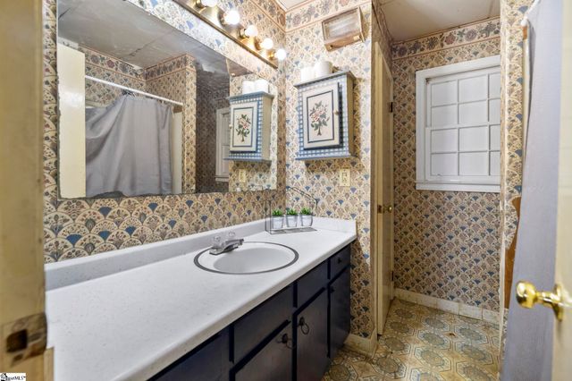 120 Shadecrest Drive, Mauldin, SC 29662