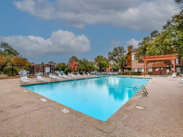 2309 Balsam Drive K106, Arlington, TX 76006