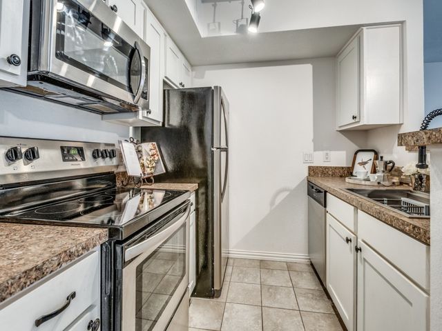 2309 Balsam Drive K106, Arlington, TX 76006