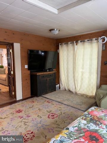 2115 POTTS HILL RD, Etters, PA 17319