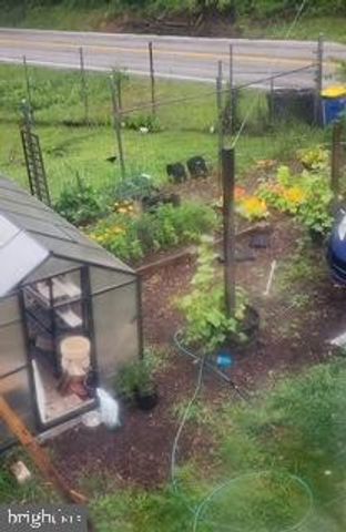 2115 POTTS HILL RD, Etters, PA 17319