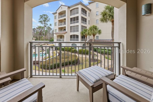 9 Shelter Cove Ln Apt 106, Hilton Head Island, SC 29928