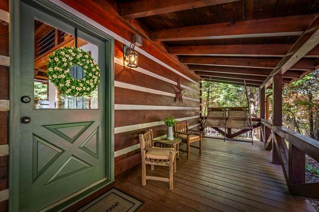 212 Dogpatch Lane, Blue Ridge, GA 30513