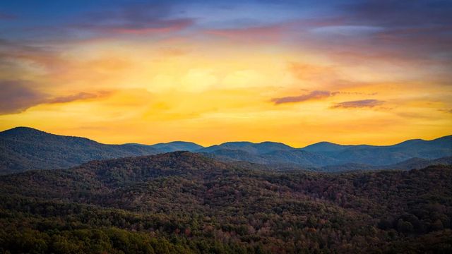 212 Dogpatch Lane, Blue Ridge, GA 30513