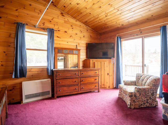 367 Calendar Brook Road, Lyndon, VT 05851