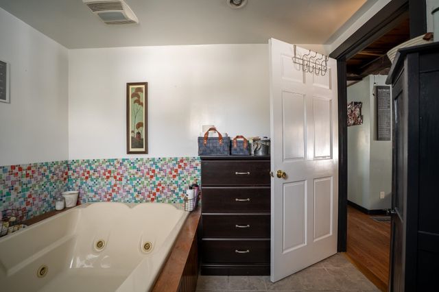 367 Calendar Brook Road, Lyndon, VT 05851