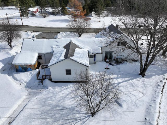 367 Calendar Brook Road, Lyndon, VT 05851