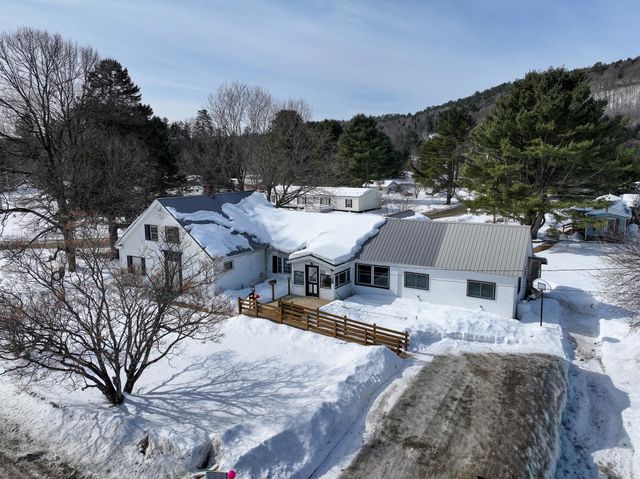 367 Calendar Brook Road, Lyndon, VT 05851