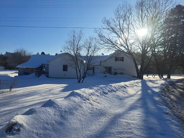 367 Calendar Brook Road, Lyndon, VT 05851