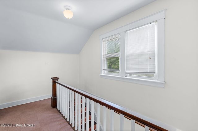 2903 Rowan St, Louisville, KY 40212