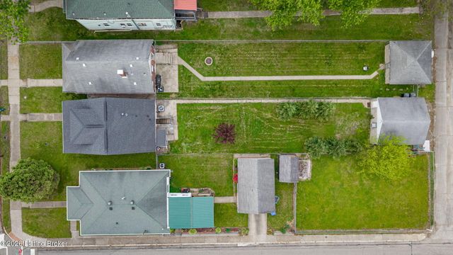 2903 Rowan St, Louisville, KY 40212