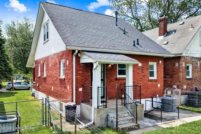 2903 Rowan St, Louisville, KY 40212