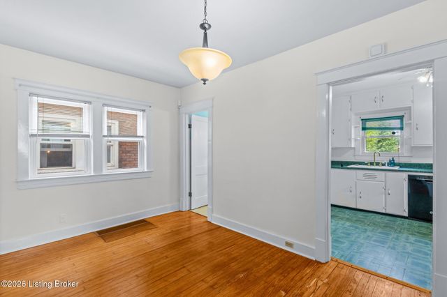 2903 Rowan St, Louisville, KY 40212