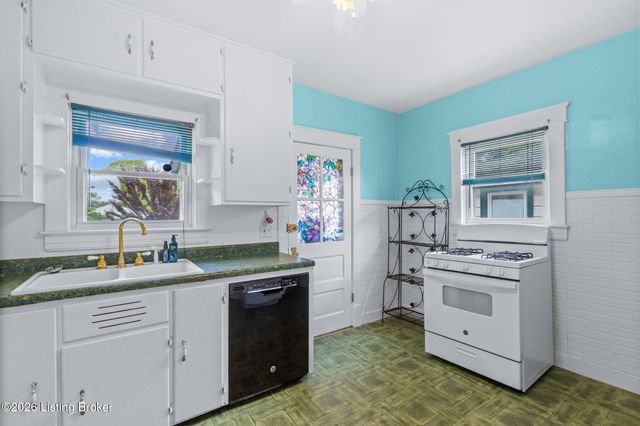 2903 Rowan St, Louisville, KY 40212