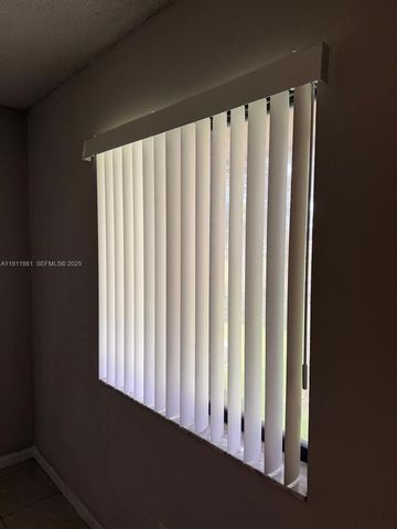 6023 10th Avenue N 215, Greenacres, FL 33463