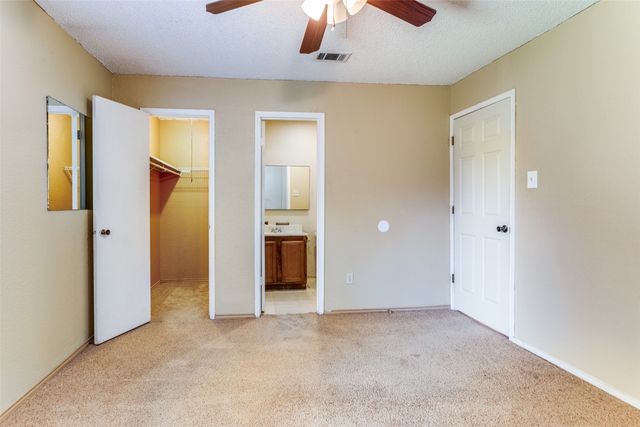 825 Blue Ridge Drive, Burleson, TX 76028