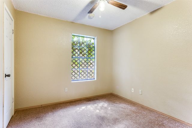 825 Blue Ridge Drive, Burleson, TX 76028