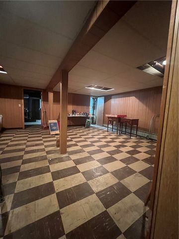 33 Bolton Ave Avenue, Providence, RI 02908