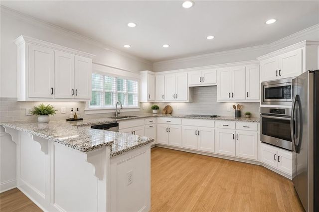 2021 Cockrell Pointe NW, Kennesaw, GA 30152