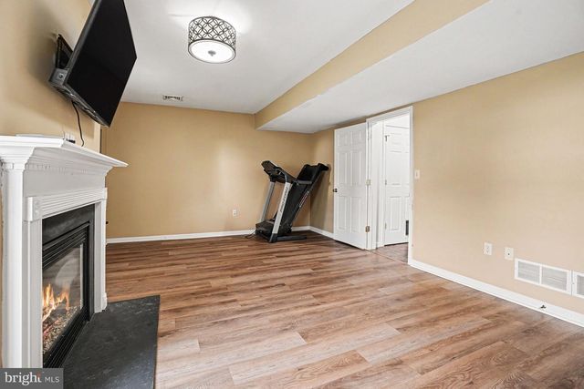 156 MAPLETON BLVD, Harrisburg, PA 17112