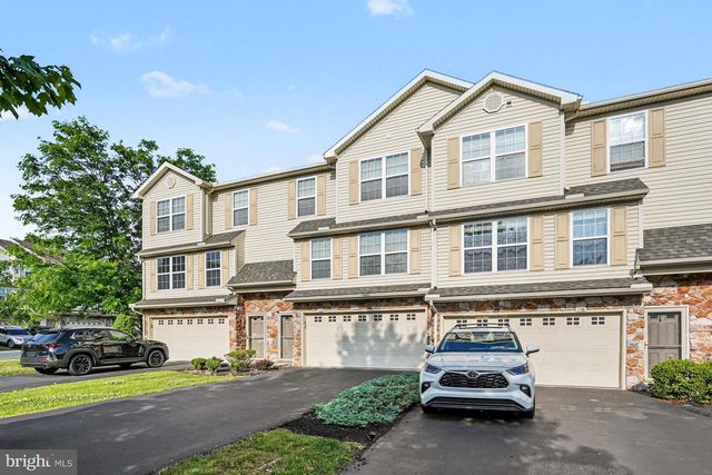 156 MAPLETON BLVD, Harrisburg, PA 17112