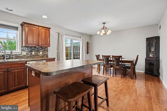 156 MAPLETON BLVD, Harrisburg, PA 17112