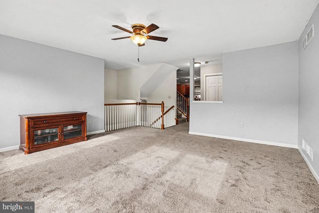 156 MAPLETON BLVD, Harrisburg, PA 17112