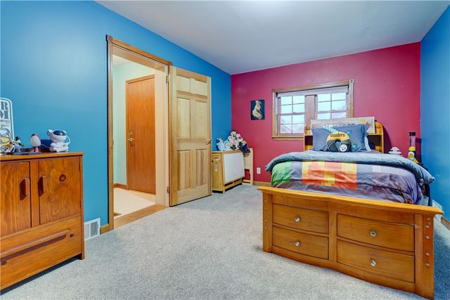 206 Bluff Drive, East Rochester, NY 14445