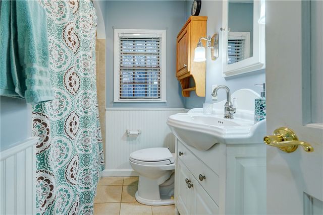 206 Bluff Drive, East Rochester, NY 14445