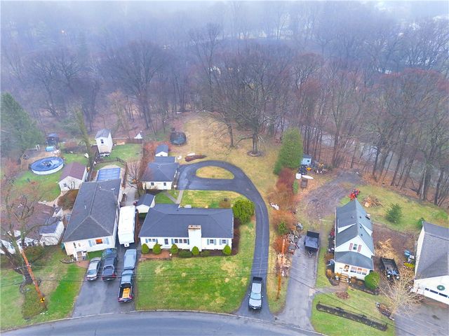 206 Bluff Drive, East Rochester, NY 14445