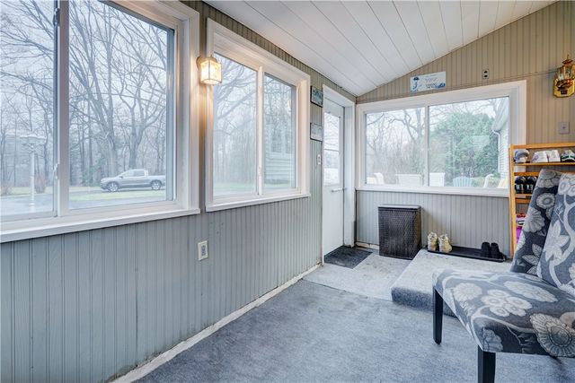 206 Bluff Drive, East Rochester, NY 14445