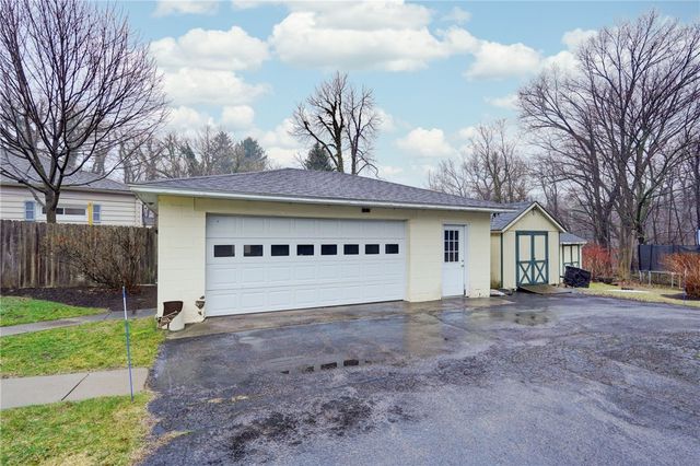 206 Bluff Drive, East Rochester, NY 14445