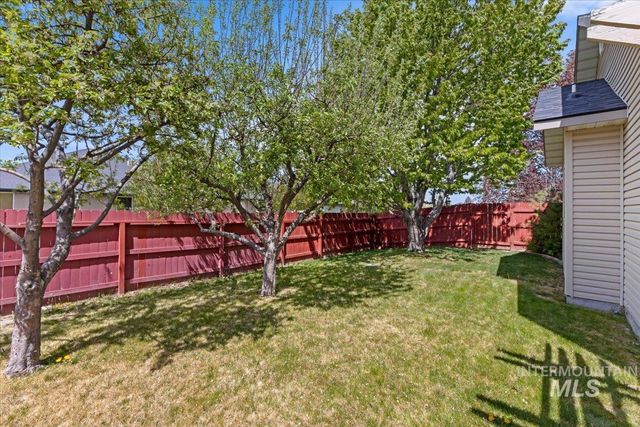 2274 Eastwood Rd, Twin Falls, ID 83301