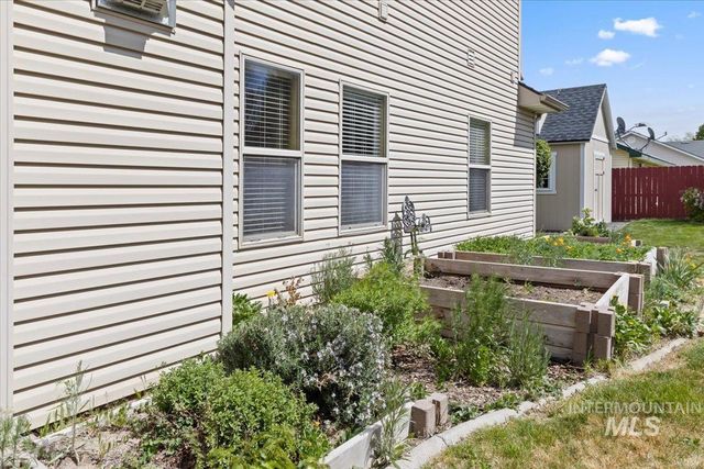 2274 Eastwood Rd, Twin Falls, ID 83301