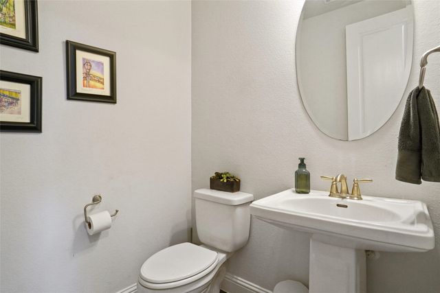 2202 Stanhill Drive, Corinth, TX 76210