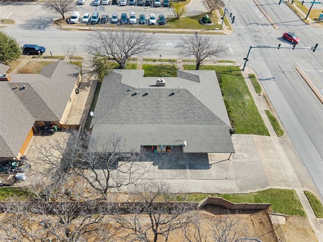 2701 Hurstview Drive, Hurst, TX 76054