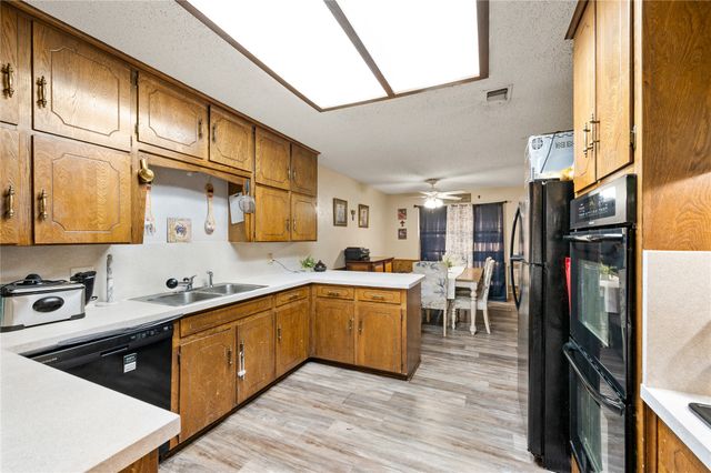 2701 Hurstview Drive, Hurst, TX 76054