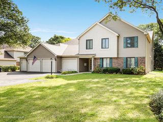 27W705 Grasmere Drive 1705, Winfield, IL 60190