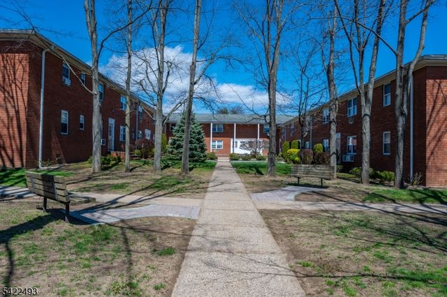 1146 Valley Rd 2A, Wayne Twp., NJ 07470