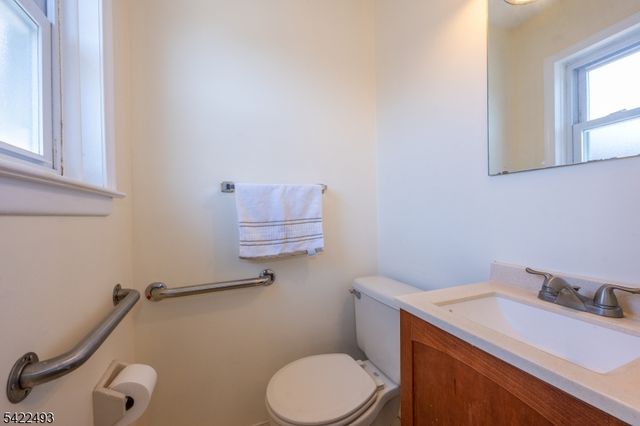 1146 Valley Rd 2A, Wayne Twp., NJ 07470