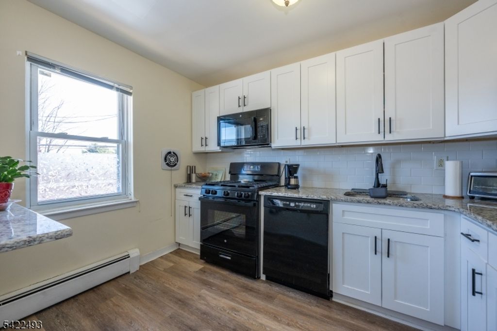 1146 Valley Rd 2A, Wayne Twp., NJ 07470